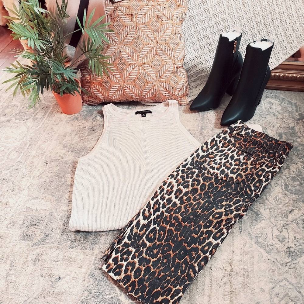 NWT Leopard Pencil Skirt with Exposed Front Zipper